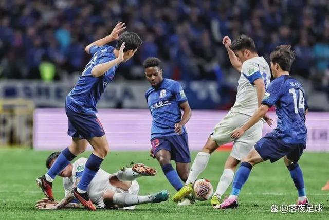 关于赛后亚冠焦点战;埃因霍温伤情更新;球迷炸锅;心理建设被强调的信息 关于赛后亚冠焦点战;埃因霍温伤情更新;球迷炸锅;心理建设被强调的信息