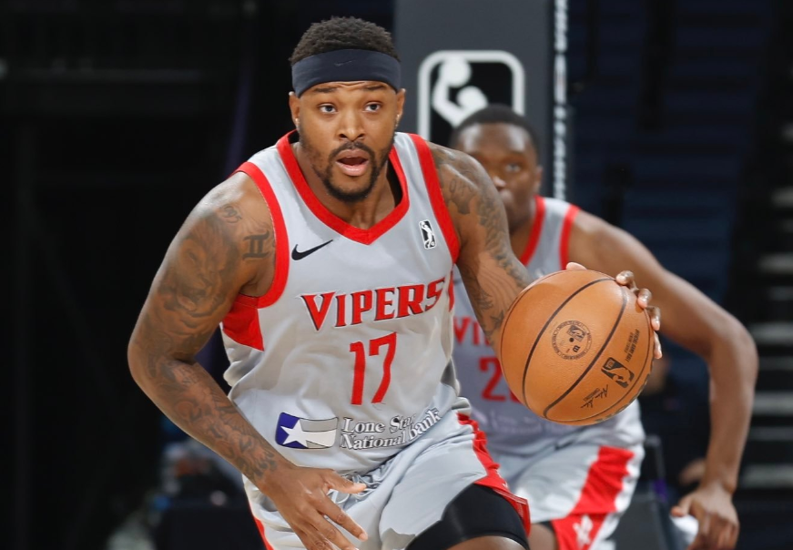 金年会体育关于欧冠倒计时；萨克拉门托国王今夜官宣签约；细节引发关注；话题不断；轮换策略成焦点的信息