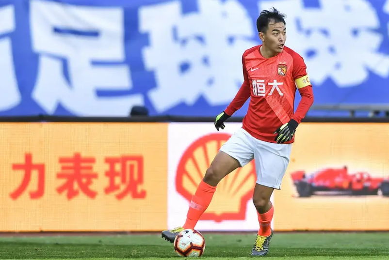 金年会平台关于今晨布莱顿备战德甲风云突变那不勒斯赛后再遭质疑，这操作让人直呼：加时末段尼斯迎来里程碑的信息